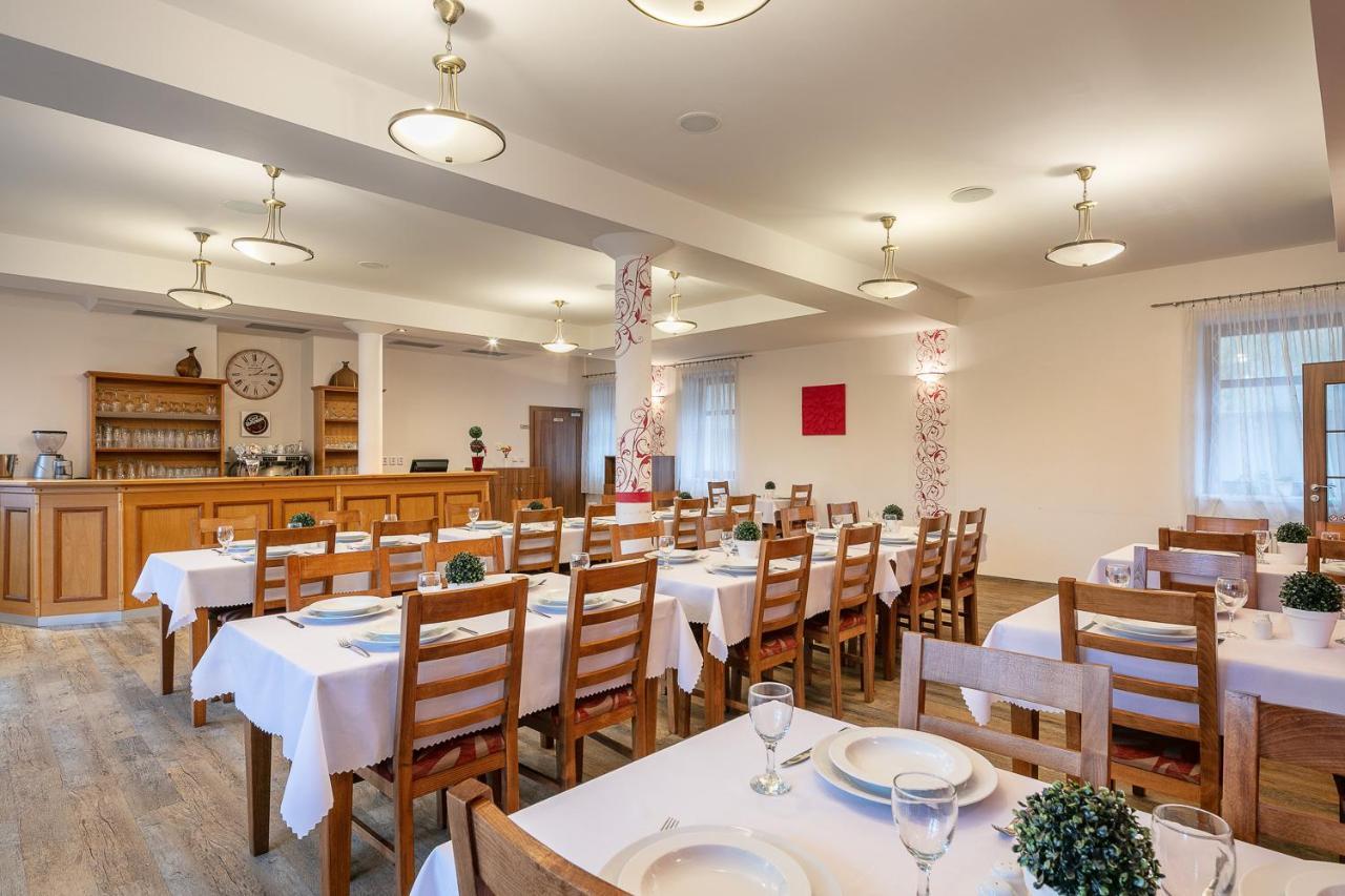 Pytloun Wellness Hotel Hasistejn Místo Eksteriør billede